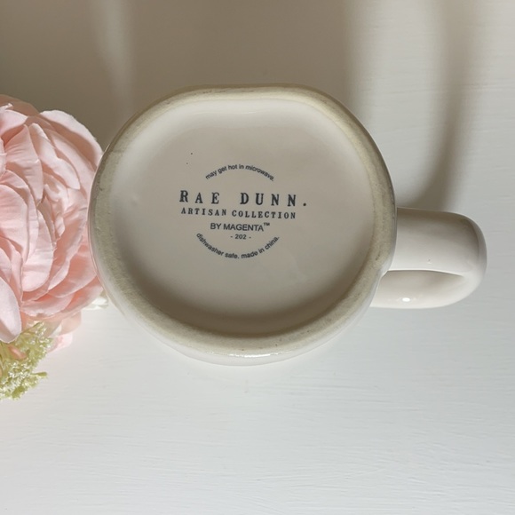 NWT Rae Dunn BUSY BEE Mug - Picture 4 of 4